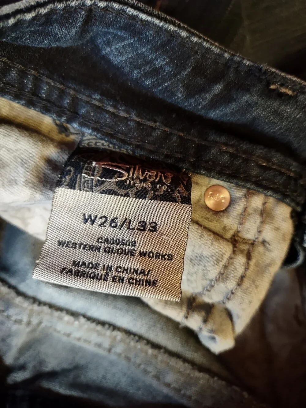 Silver Jeans Women 26x27 Suki 17 Low Rise Embellished Whiskered Faded Fancy READ